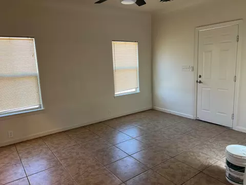 Living - Ave 200, Strathmore, CA 93267 photo 1 of 3