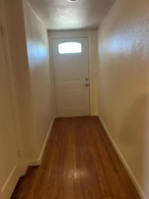 Entry Way - Ave 200, Strathmore, CA 93267 photo 1 of 1