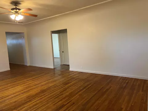 Living - Ave 200, Strathmore, CA 93267 photo 3 of 3