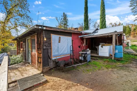 Exterior - 46583 Dunlap Rd, Miramonte, CA 93641 photo 7 of 7