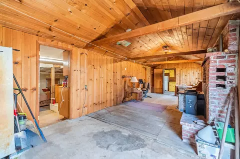 Entry Way - 46583 Dunlap Rd, Miramonte, CA 93641 photo 1 of 3