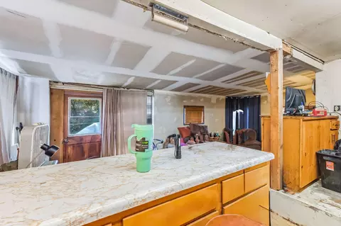 Entry Way - 46583 Dunlap Rd, Miramonte, CA 93641 photo 2 of 3