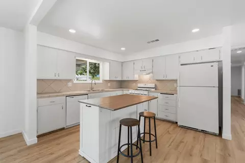 Kitchen - 351 S Cornucopia Rd, Exeter, CA 93221 photo 1 of 4