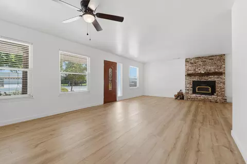 Living - 351 S Cornucopia Rd, Exeter, CA 93221 photo 7 of 9