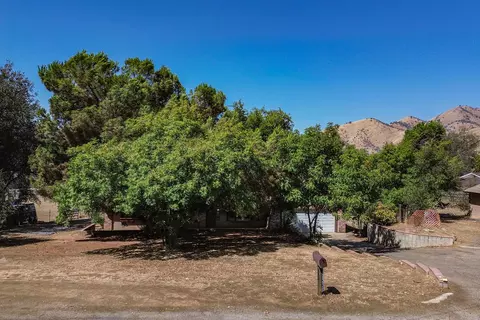 Exterior - 42092 S Fork Dr, Three Rivers, CA 93271 photo 11 of 15