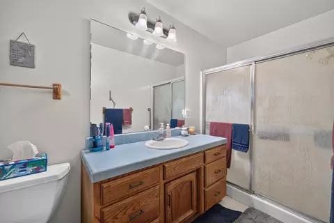 Bath - 42092 S Fork Dr, Three Rivers, CA 93271 photo 2 of 2