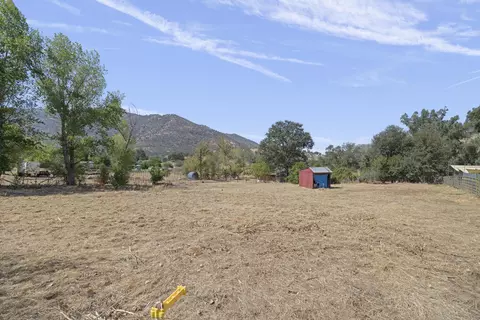 Exterior - 42092 S Fork Dr, Three Rivers, CA 93271 photo 14 of 15