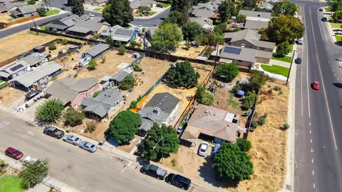 View/Area - 424 Morton Ave, Sanger, CA 93657 photo 1 of 4