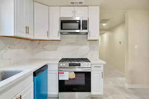 Kitchen - 424 Morton Ave, Sanger, CA 93657 photo 3 of 3