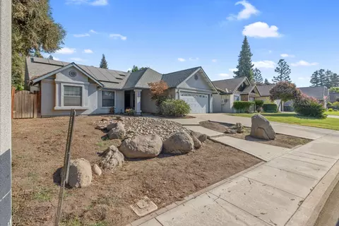 Exterior - 1900 Evergreen Ct, Visalia, CA 93292 photo 2 of 6