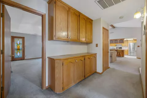 Entry Way - 1900 Evergreen Ct, Visalia, CA 93292 photo 3 of 3