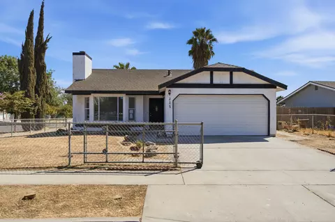 315 W Meadow Dr, Tulare, CA 93274
