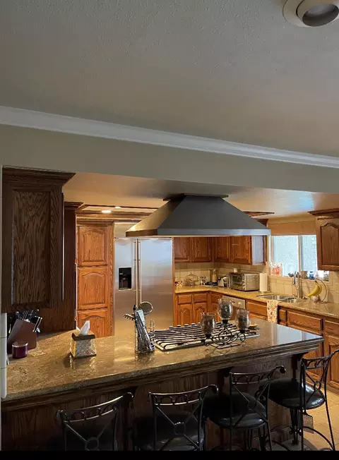 Kitchen - 1602 E Avila Dr, Tulare, CA 93274 photo 13 of 19