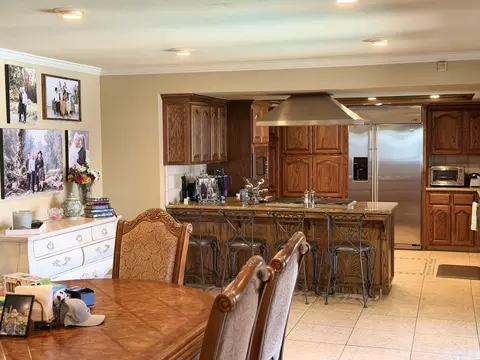 Kitchen - 1602 E Avila Dr, Tulare, CA 93274 photo 6 of 19
