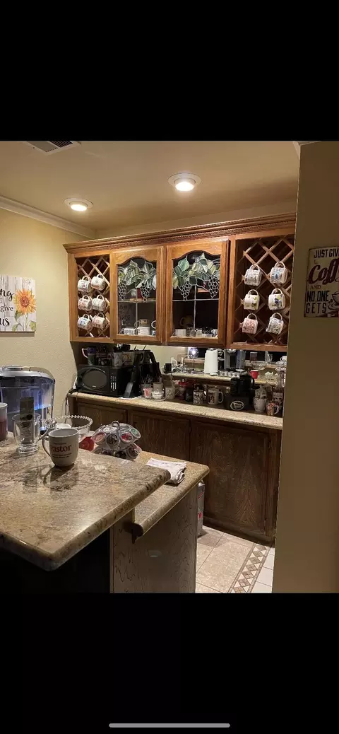 Kitchen - 1602 E Avila Dr, Tulare, CA 93274 photo 1 of 19