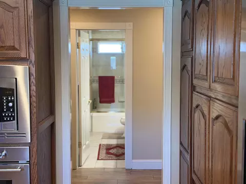 Entry Way - 1602 E Avila Dr, Tulare, CA 93274 photo 4 of 6