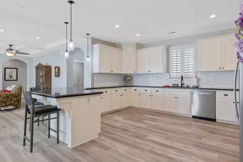 Kitchen - 16741 Silver Fox Ln, Springville, CA 93265 photo 1 of 4