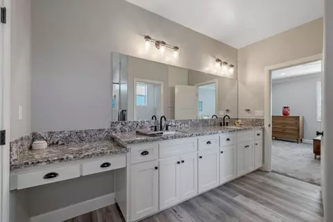 Entry Way - 16741 Silver Fox Ln, Springville, CA 93265 photo 1 of 5