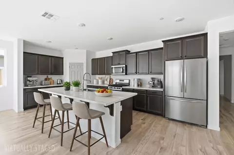 Kitchen - 3524 E Harter Ct, Visalia, CA 93292 photo 1 of 3