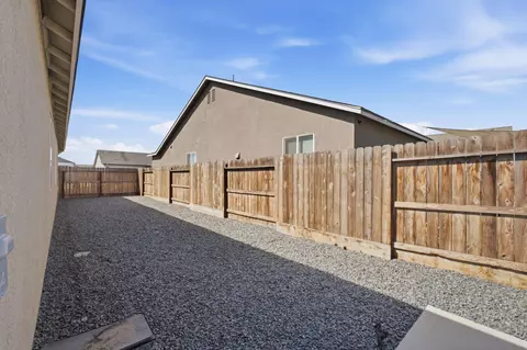 Exterior - 3524 E Harter Ct, Visalia, CA 93292 photo 7 of 7