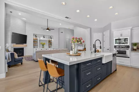 Kitchen - 1945 N Greenfield Ave, Clovis, CA 93619 photo 4 of 7