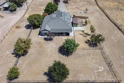 View/Area - 16322 La Canada Rd, Madera, CA 93636 photo 4 of 7