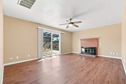 Living - 643 E Kaweah Ave, Visalia, CA 93292 photo 1 of 2