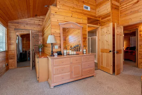 Entry Way - 706 Loop Dr, Springville, CA 93265 photo 6 of 7