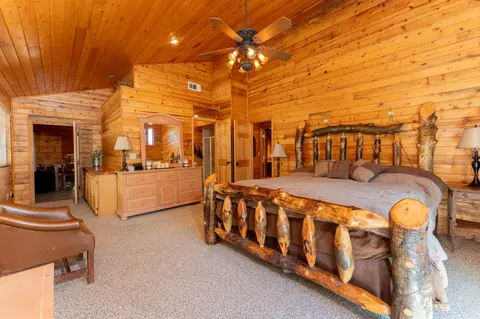 Bedroom - 706 Loop Dr, Springville, CA 93265 photo 8 of 8
