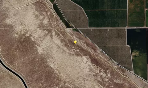Vic Blue Star Memorial Highway, Buttonwillow, CA 93206 photo 7