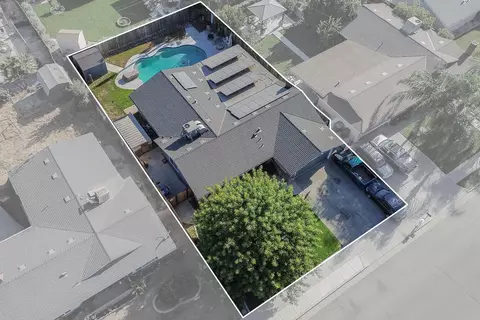 View/Area - 1749 E Kohn Ave, Tulare, CA 93274 photo 4 of 6