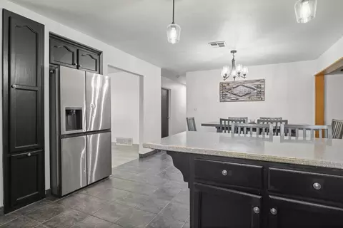 Kitchen - 1749 E Kohn Ave, Tulare, CA 93274 photo 6 of 6