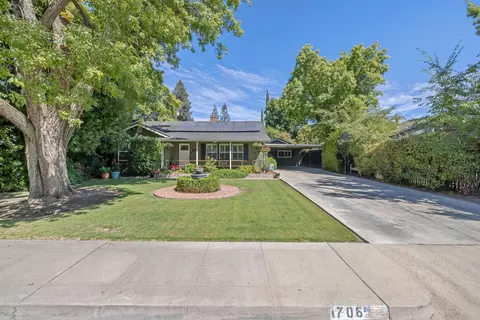 1706 W Myrtle Ave, Visalia, CA 93277