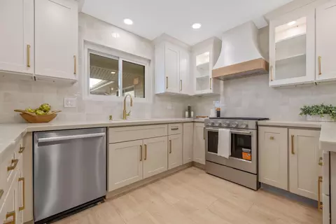 Kitchen - 761 Riverside Rd, Nipomo, CA 93444 photo 4 of 6