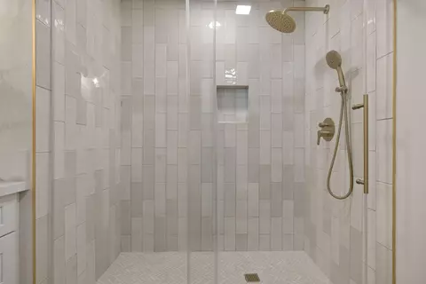Bath - 761 Riverside Rd, Nipomo, CA 93444 photo 7 of 8