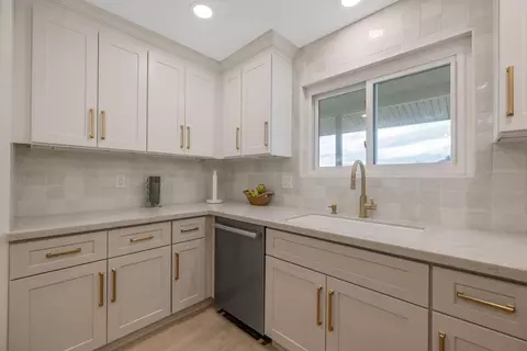 Kitchen - 761 Riverside Rd, Nipomo, CA 93444 photo 6 of 6