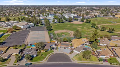View/Area - 1146 Lassen Dr, Hanford, CA 93230 photo 5 of 5