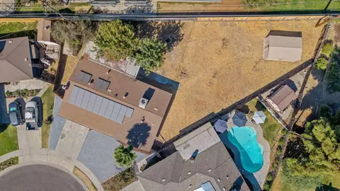 View/Area - 1146 Lassen Dr, Hanford, CA 93230 photo 2 of 5