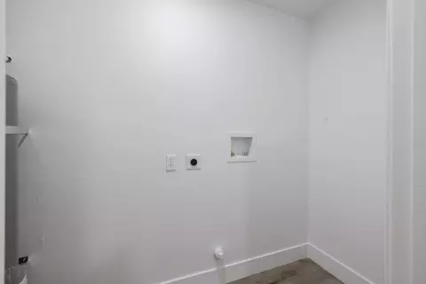 Other - 1146 Lassen Dr, Hanford, CA 93230 photo 2 of 5