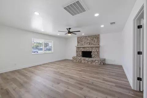 Living - 1146 Lassen Dr, Hanford, CA 93230 photo 5 of 7