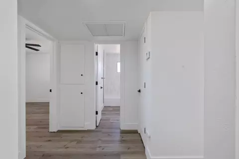Entry Way - 1146 Lassen Dr, Hanford, CA 93230 photo 4 of 6