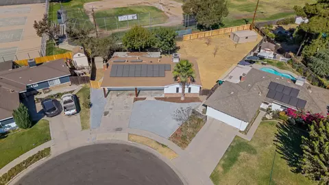 View/Area - 1146 Lassen Dr, Hanford, CA 93230 photo 4 of 5