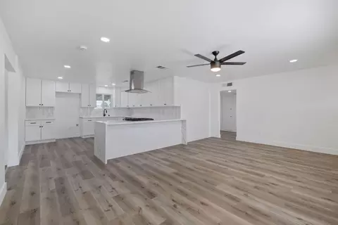 Living - 1146 Lassen Dr, Hanford, CA 93230 photo 4 of 7