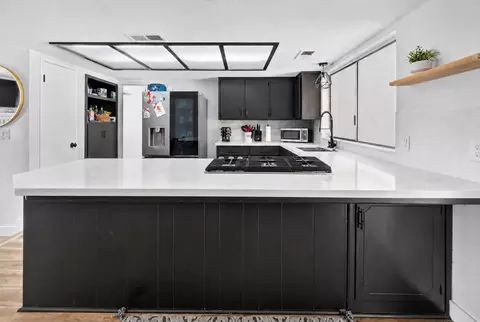 Kitchen - 1399 E Boyer Dr, Tulare, CA 93274 photo 3 of 3