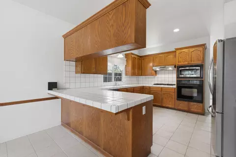 Kitchen - 2731 E Feemster Ave, Visalia, CA 93292 photo 4 of 4