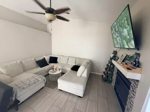 1338 E Castlecrest Ave, Visalia, CA 93292 photo 16
