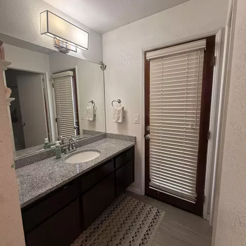 1338 E Castlecrest Ave, Visalia, CA 93292 photo 21