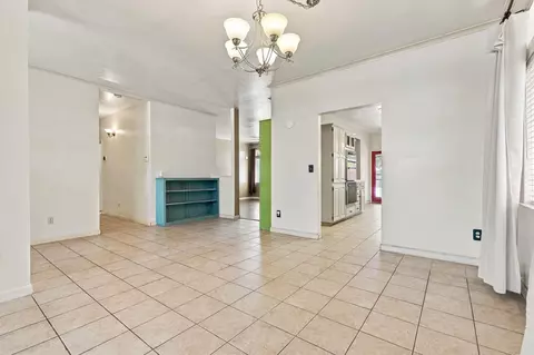 Living - 2139 E Kaweah Ct, Visalia, CA 93292 photo 5 of 13