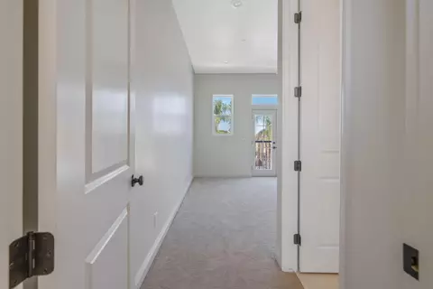 Entry Way - 169 Lake Dr, Lemoore, CA 93245 photo 10 of 13