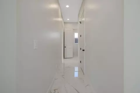 Entry Way - 169 Lake Dr, Lemoore, CA 93245 photo 7 of 13